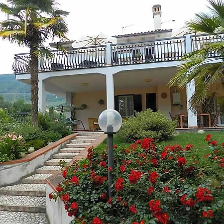 Maria Oda ve Kahvaltı